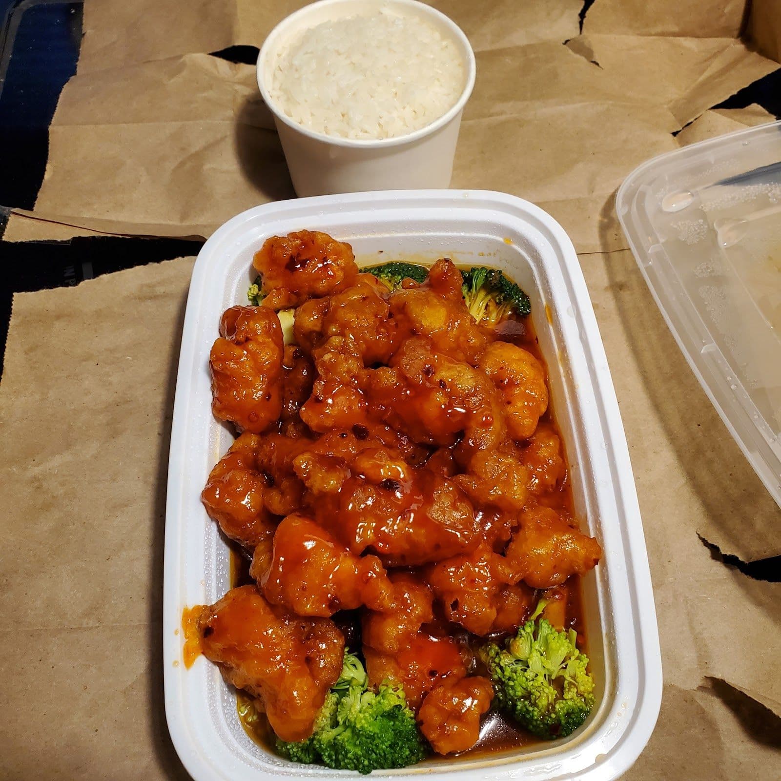 Another guest photo from a Google review at Lucky Dragon(Niagara Falls)takeout