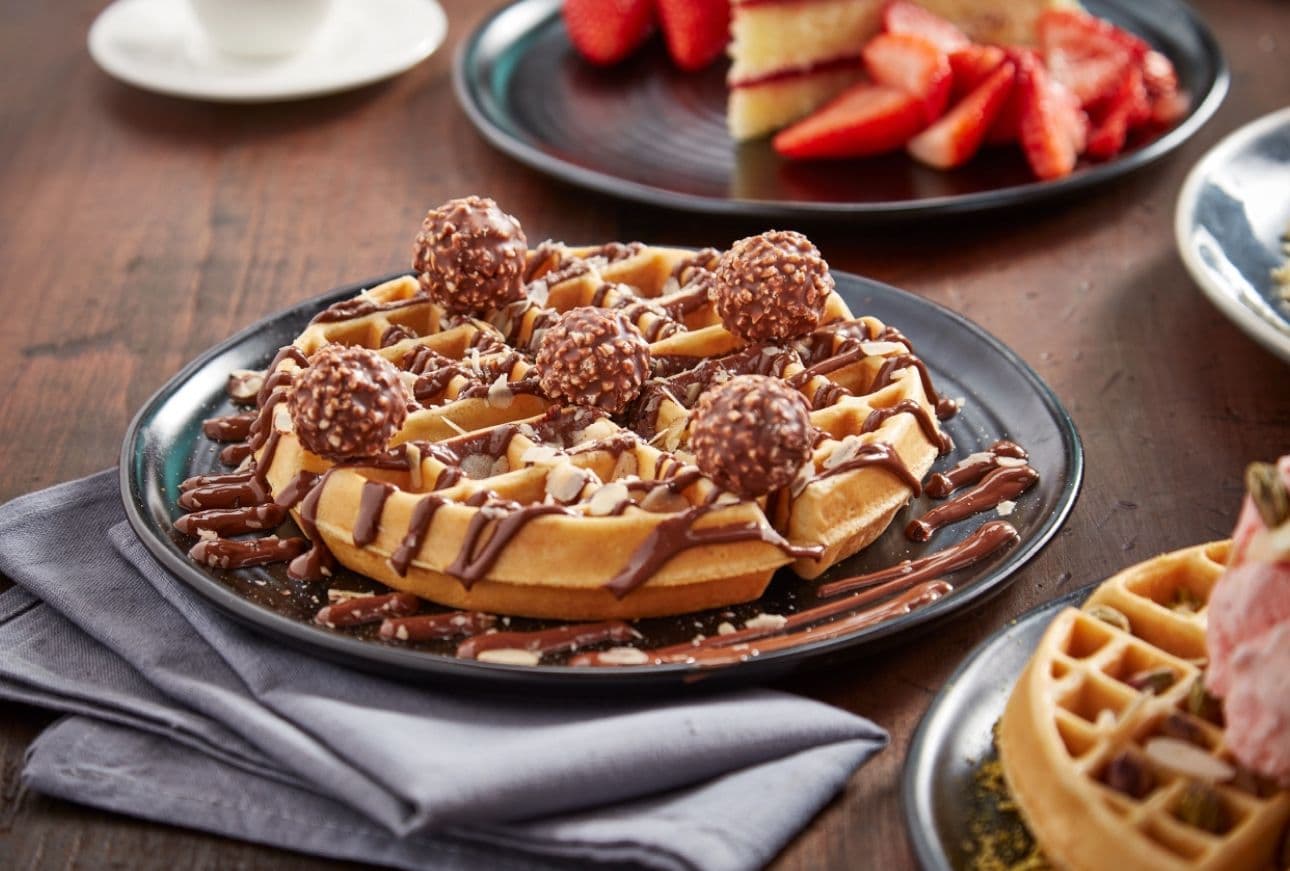 Guest photo from a Google review at D Spot Dessert Cafe Niagara Falls