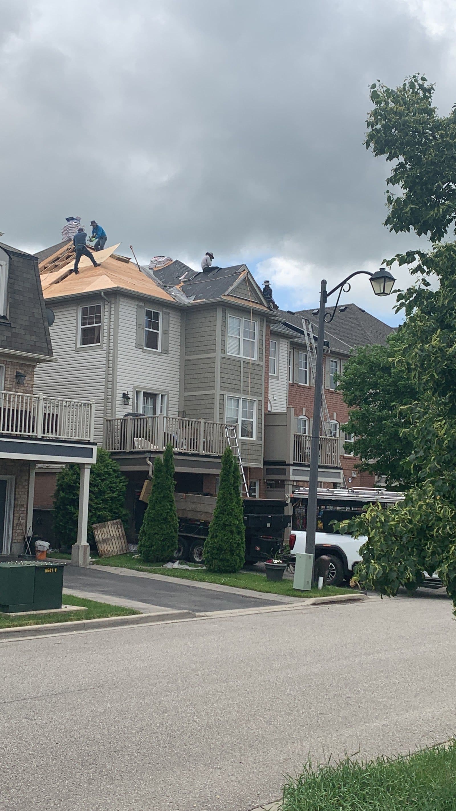 Customer photo from a Google review at Oakline Roofing professionals